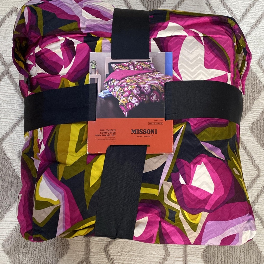 NEW - Missoni Full/Queen comforter and sham set